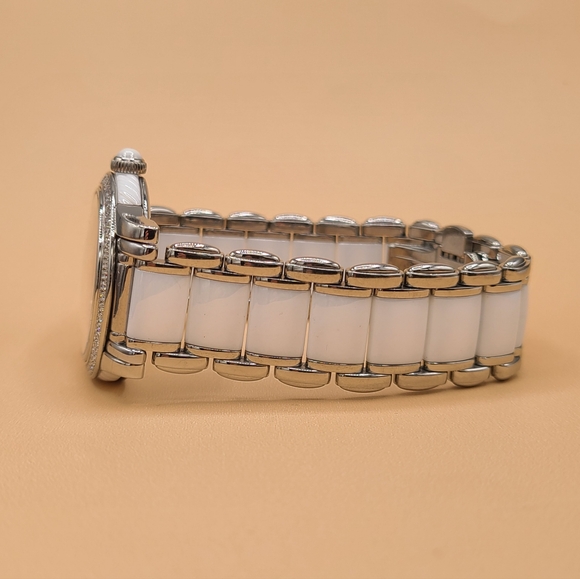 David Yurman Classic Quartz Watch With Diamond Bezel and White Ceramic - Picture 4 of 15